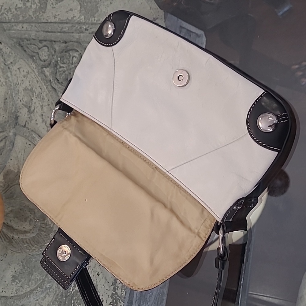 BLACK AND WHITE DANIER LEATHER SHOULDER BAG purse LIKE NEW - Picture 2 of 5